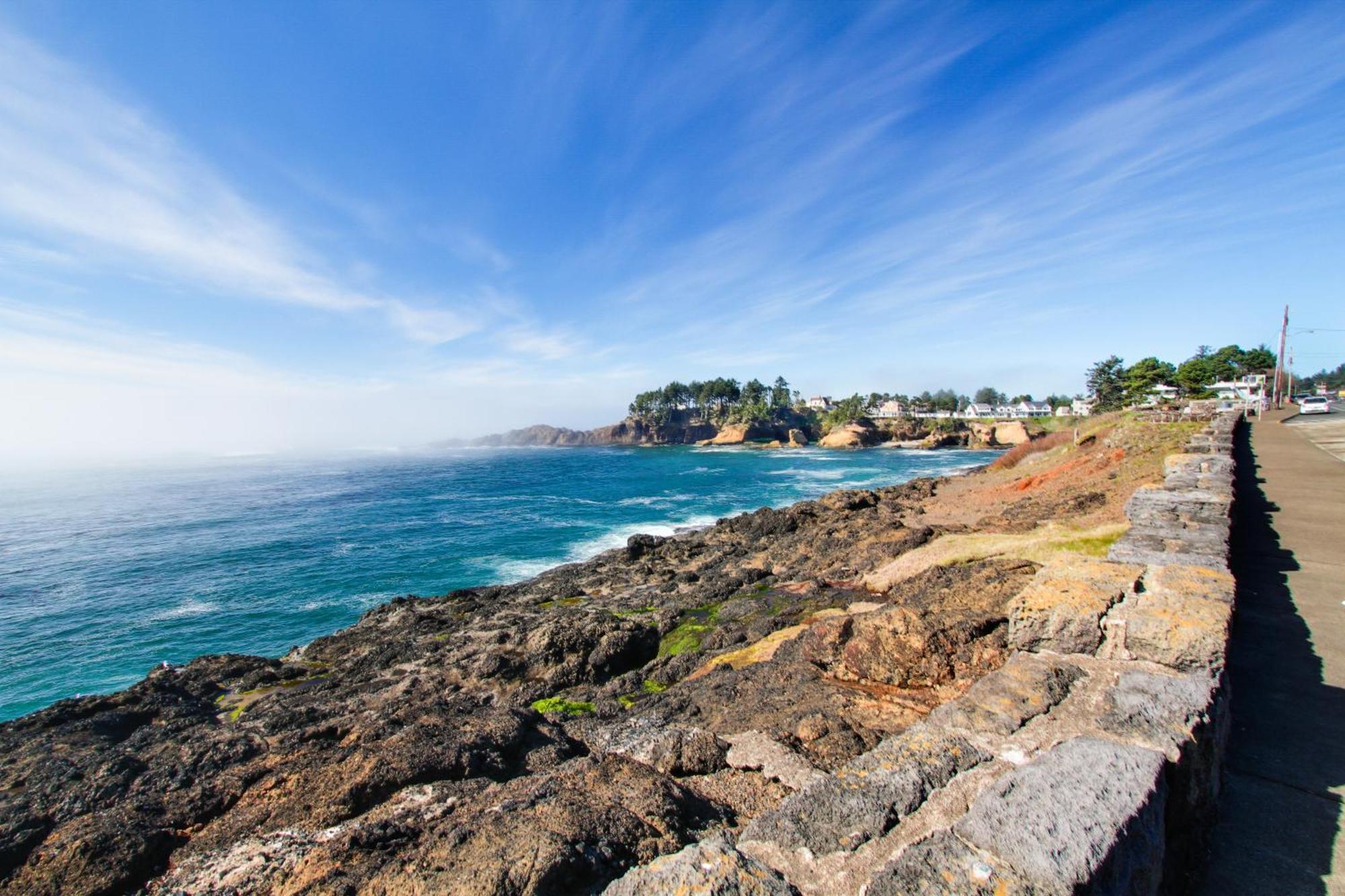 Captain'S Quarters And Cabins Depoe Bay Bagian luar foto