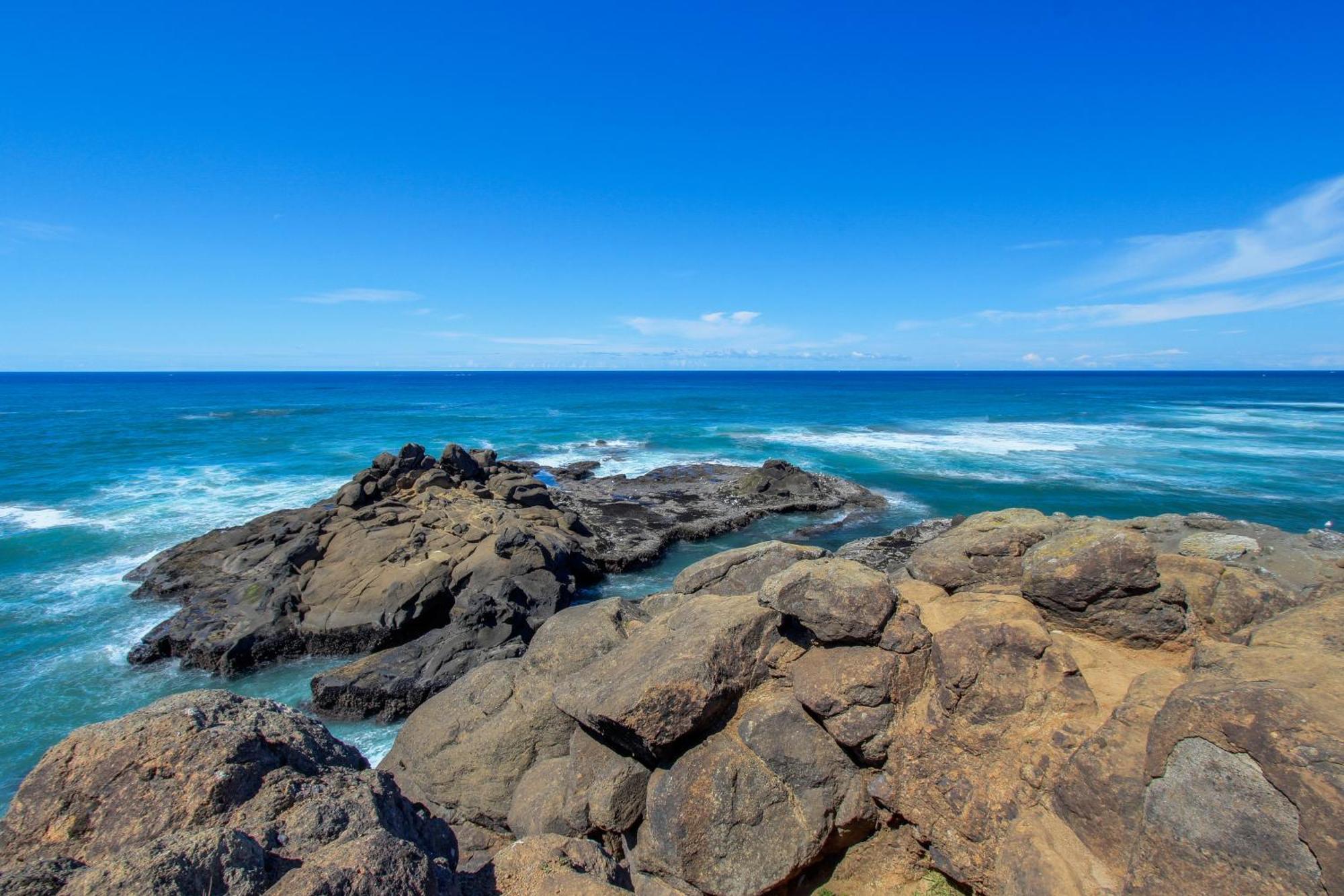 Captain'S Quarters And Cabins Depoe Bay Ruang foto