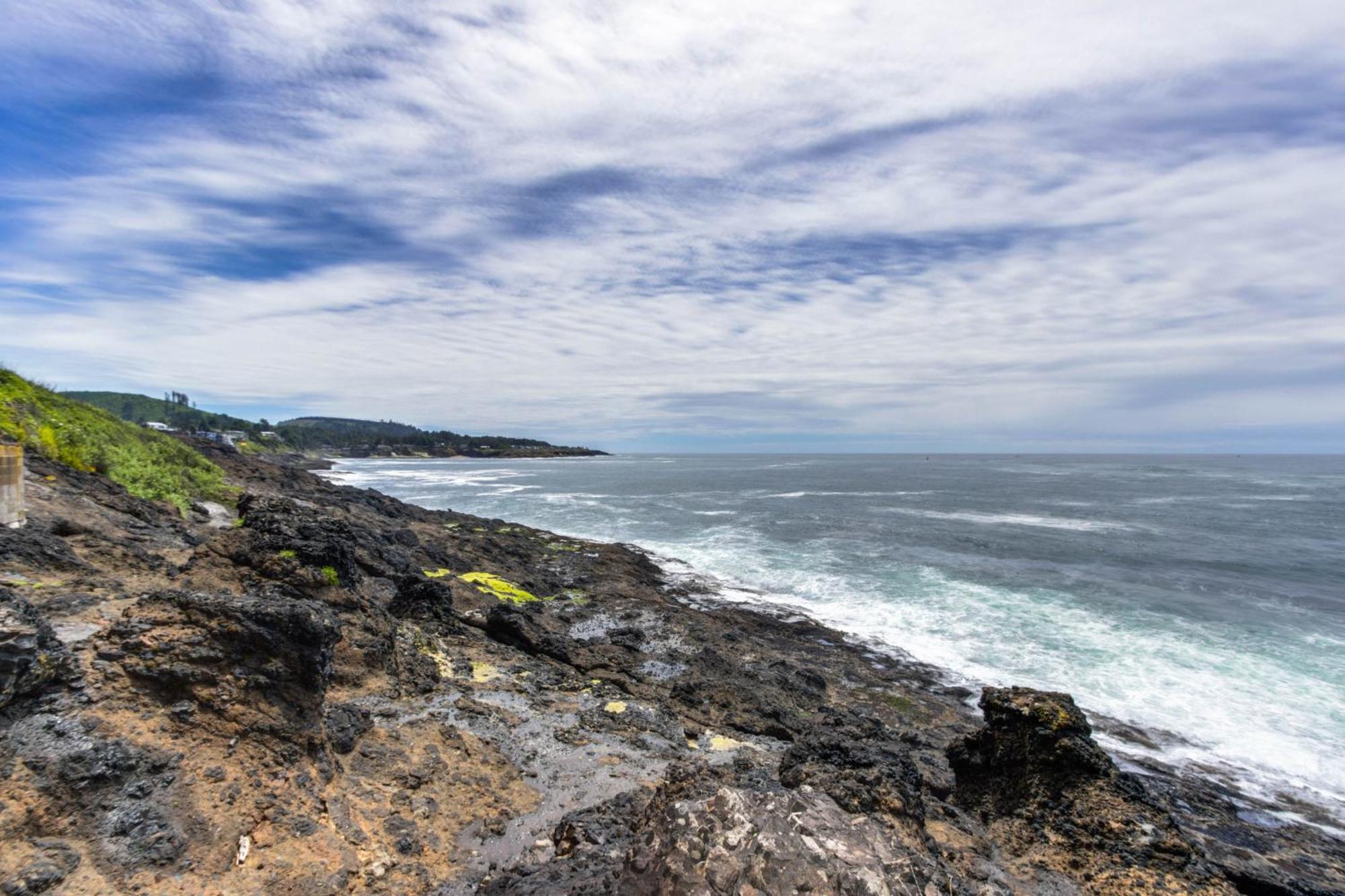 Captain'S Quarters And Cabins Depoe Bay Ruang foto